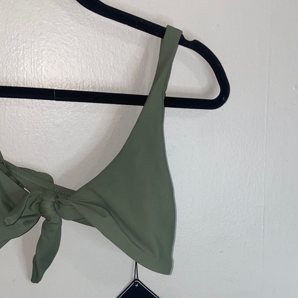 🎱Brand new army green Zaful knot swimsuit top!